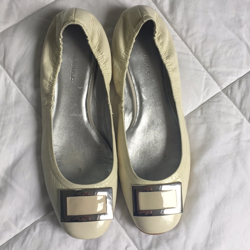 Banana republic flats